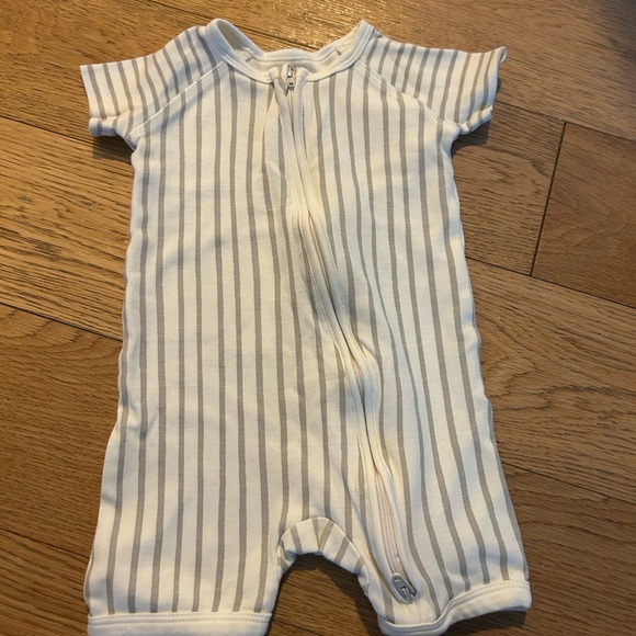 3 piece Pehr set! Never worn. - Picture 3 of 8